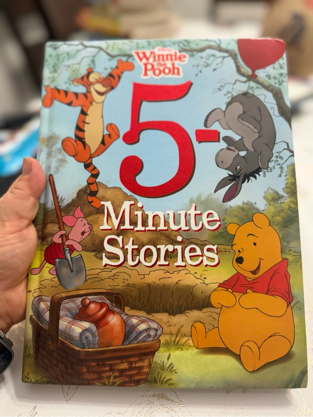 Disney Winnie the Pooh 5-Minute Stories Hardcover Book (2017) - Tigger Piglet Ee